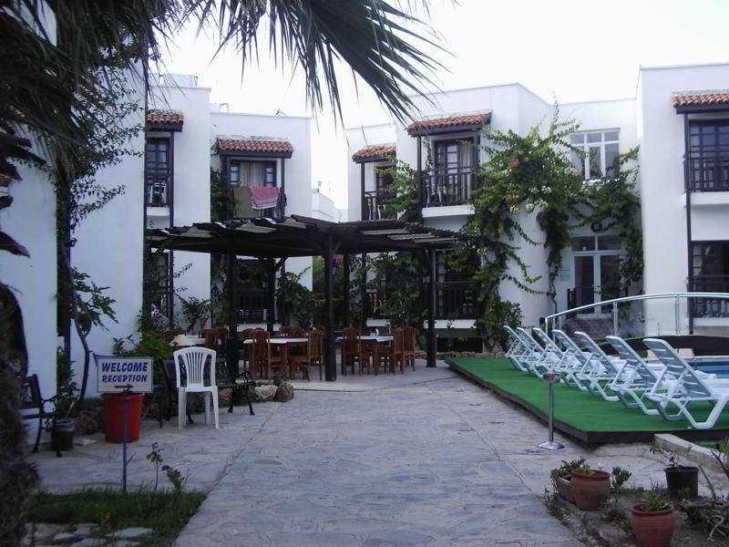 Orion Hotel Bitez Buitenkant foto