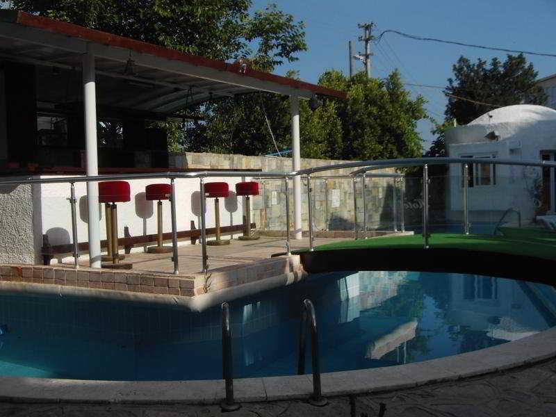 Orion Hotel Bitez Buitenkant foto